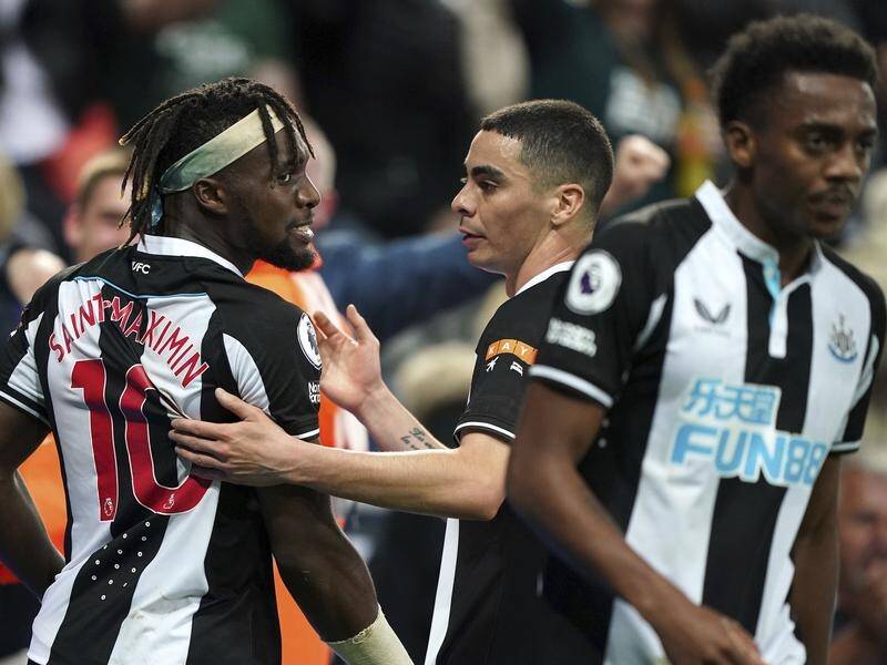 Allan Saint-Maximin's (l) second goal of the season wasn't enough to secure Newcastle a first win.
