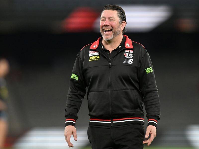 St Kilda's Brett Ratten is not worried by the delay in having his contract renewed with the Saints.