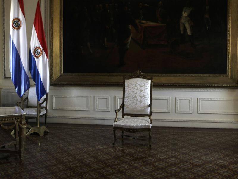 A deer has attacked a Paraguayan military officer in a fatal incident at the presidential residence.