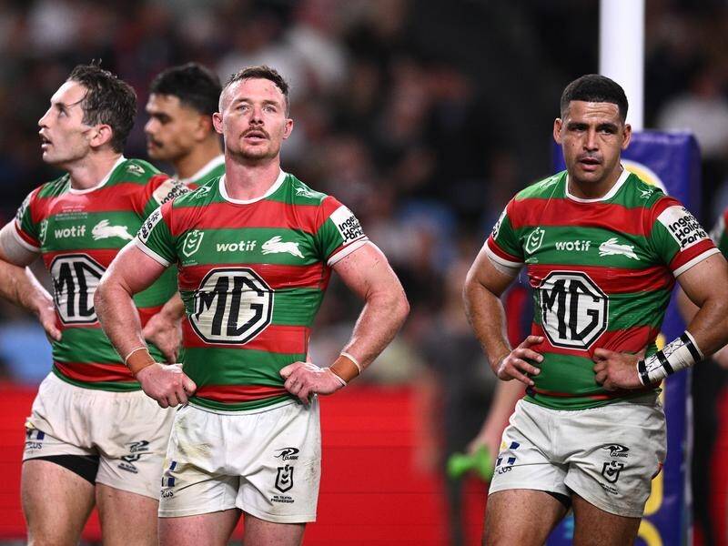 Damien Cook (third left) is determined to earn back his spot in the South Sydney team. (Dan Himbrechts/AAP PHOTOS)