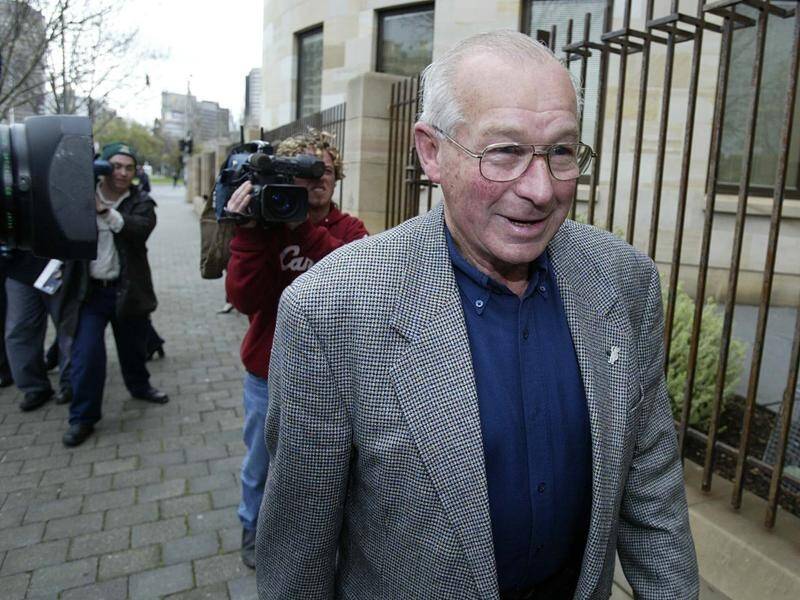 Roger Rogerson was decorated for bravery before being exposed as a corrupt cop beholden to crims. (Rob Hutchison/AAP PHOTOS)