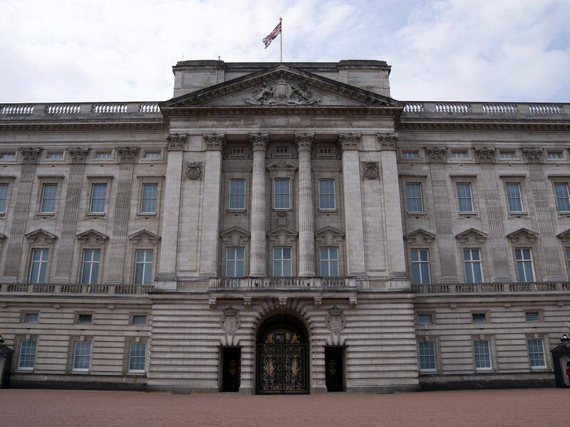 The royal household's accounts show the Queen faces a STG35 million hit from the coronavirus.