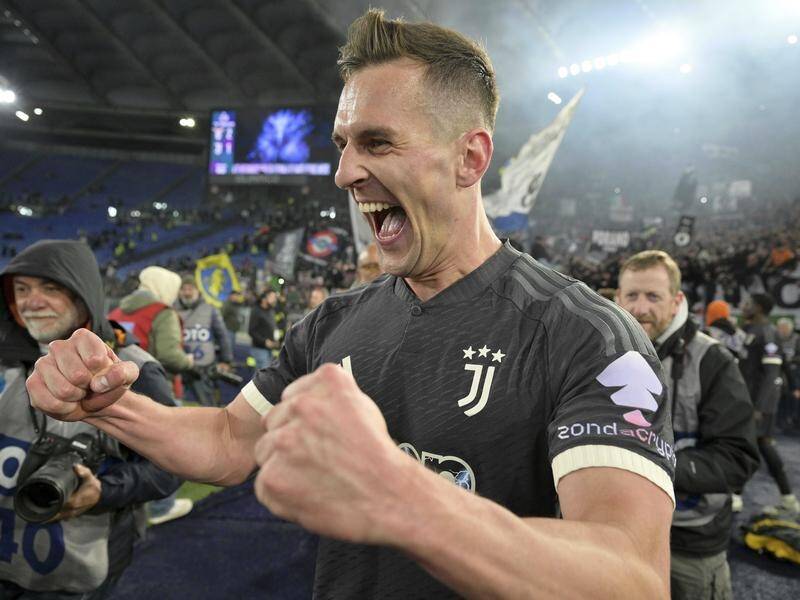 Goal-scorer Arkadiusz Milik celebrates clinching Juventus' spot in the Italian Cup final. (AP PHOTO)