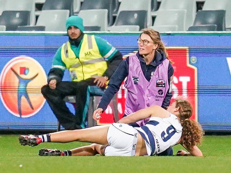 Geelong's Nina Morrison has ruptured the ACL in her right knee for the second time in two seasons.