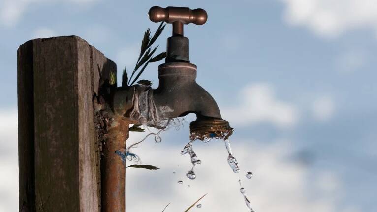 But now council has given the green light to concessions which will see residents with water meters up to 100mm pay $1130 – a drop of more than $27,000 a year. 