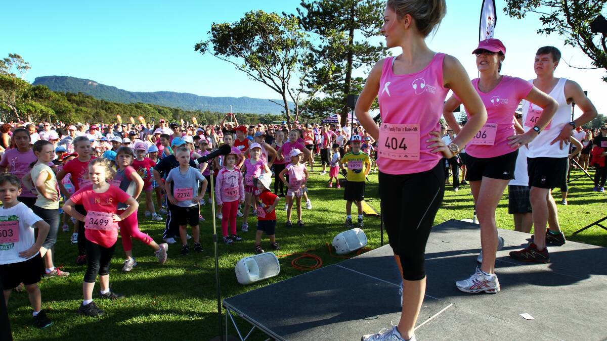 Hundreds turned out for the Mother's Day Fun Run and Walk in Wollongong, NSW. Photo: KEN ROBERTSON