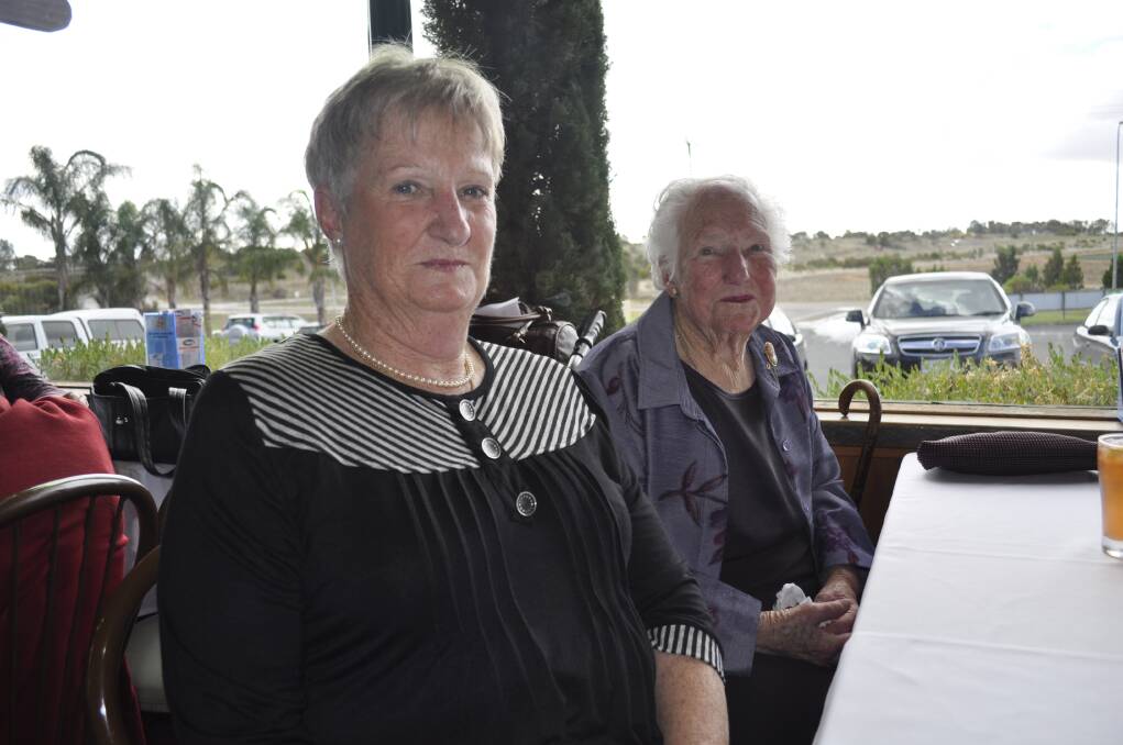 Tintinara’s Beverley Webb and Phoebe Fulwood celebrate Mother’s Day with family at Murray Bridge’s Dundee Hotel.